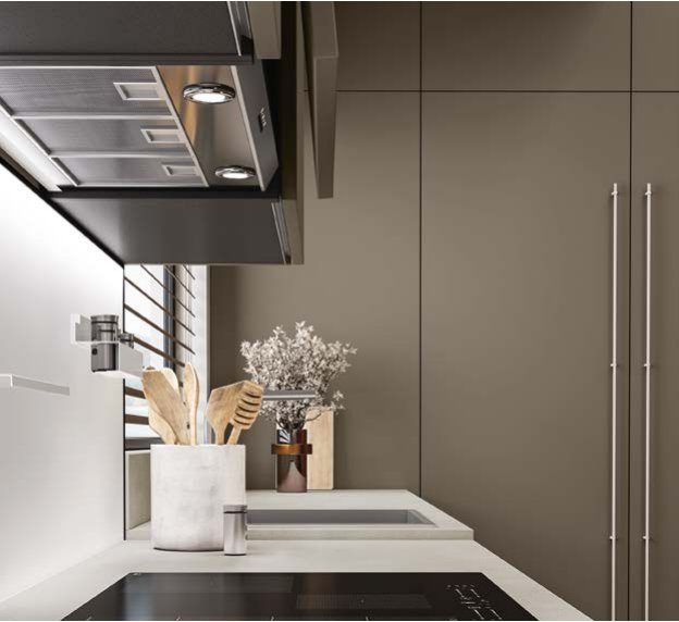 Cucina FAinteriors — angolo con cappa e piano