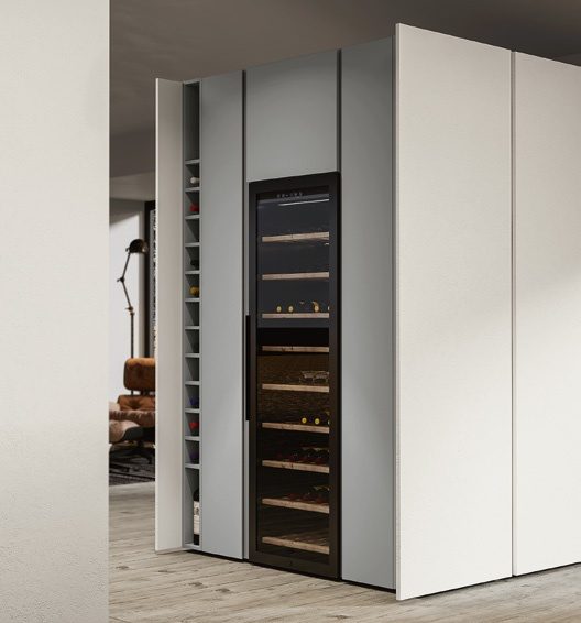 Cucina FAinteriors — colonne alte con cantinetta