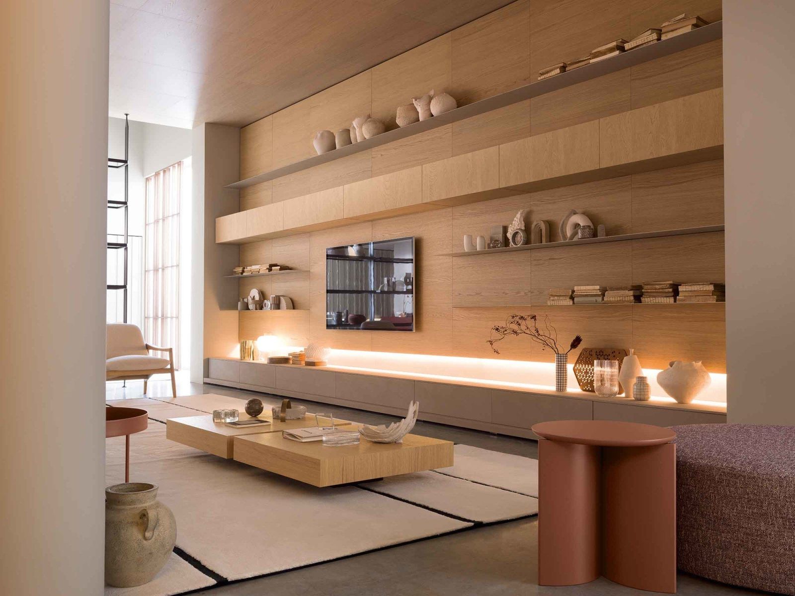 Living FAinteriors — soggiorno con parete attrezzata in legno