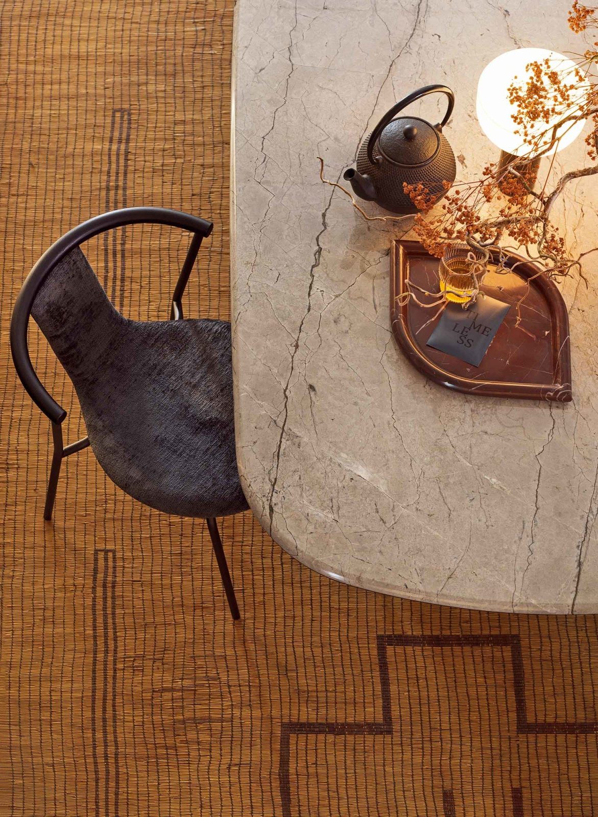 Sala da pranzo FAinteriors — piano del tavolo in pietra